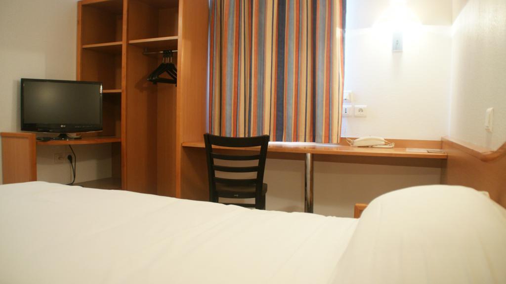 Brit Hotel Essentiel Cahors Nord Kültér fotó